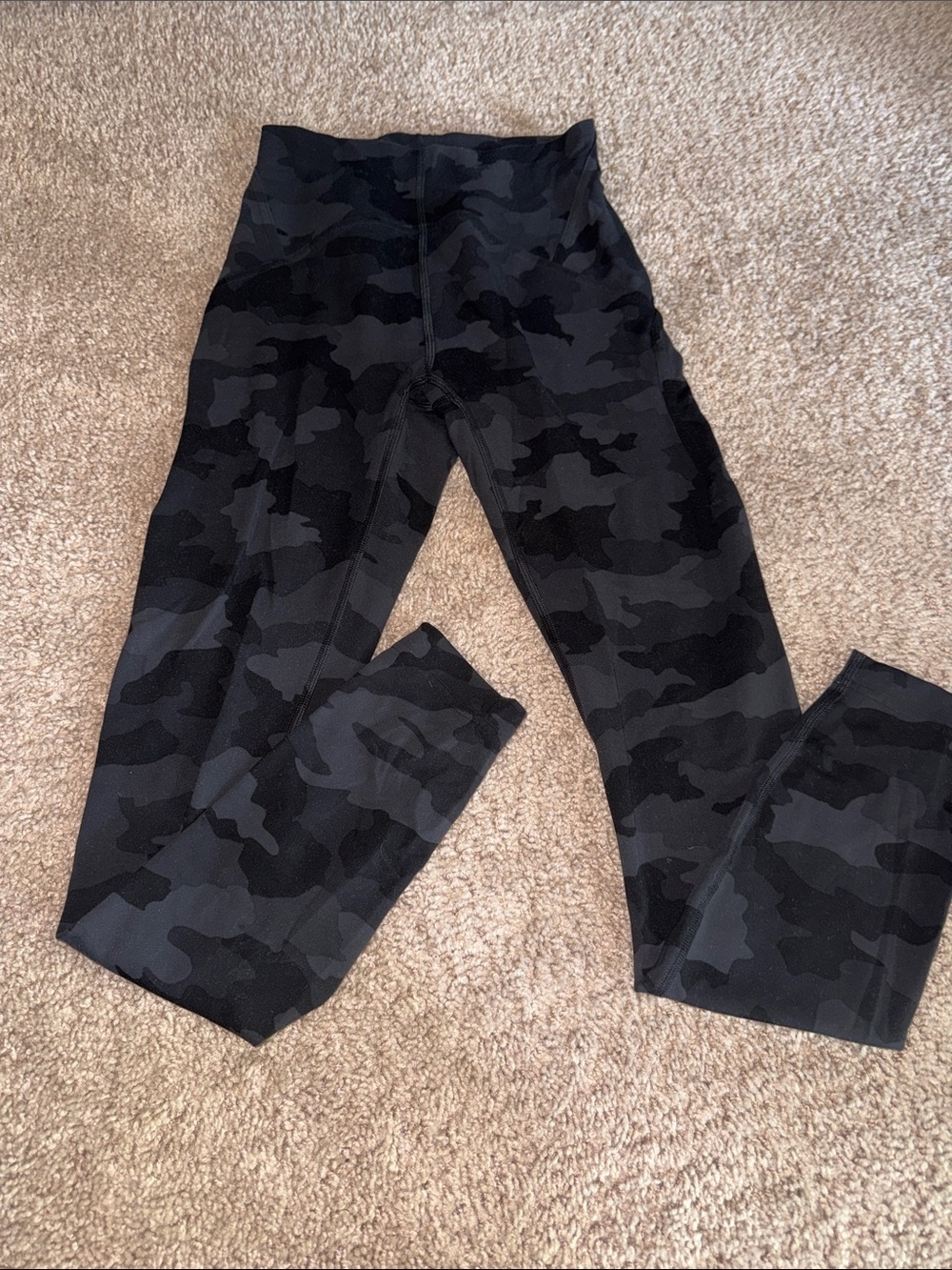 Lululemon Leggings - Black & Charcoal